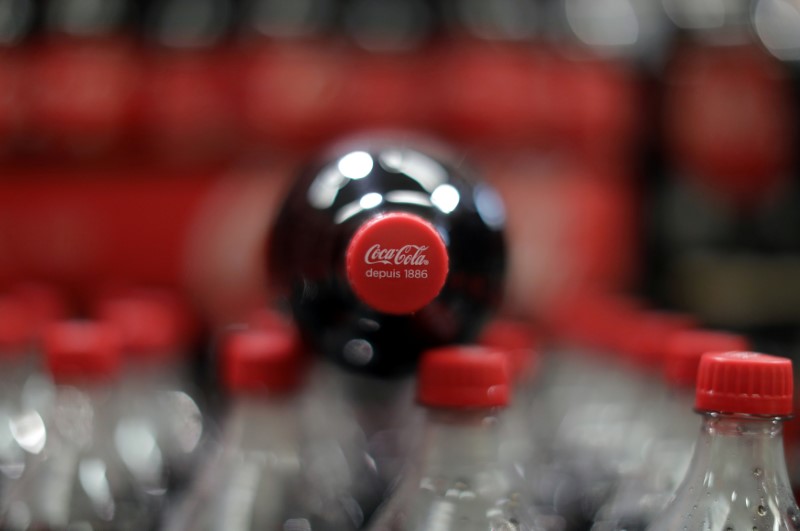 Coca-Cola raportuje zyski wyższe od oczekiwań o 0,06$. Przychody przewyższyły prognozy