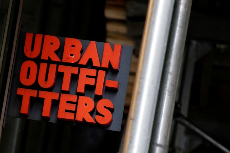 &copy; Reuters.  Urban Outfitters soars following earnings beat