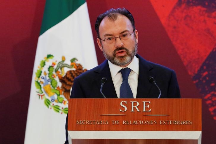 &copy; Reuters.  México seguirá negociando con EEUU, incluyendo TLCAN, pese a tarifas acero y aluminio: canciller