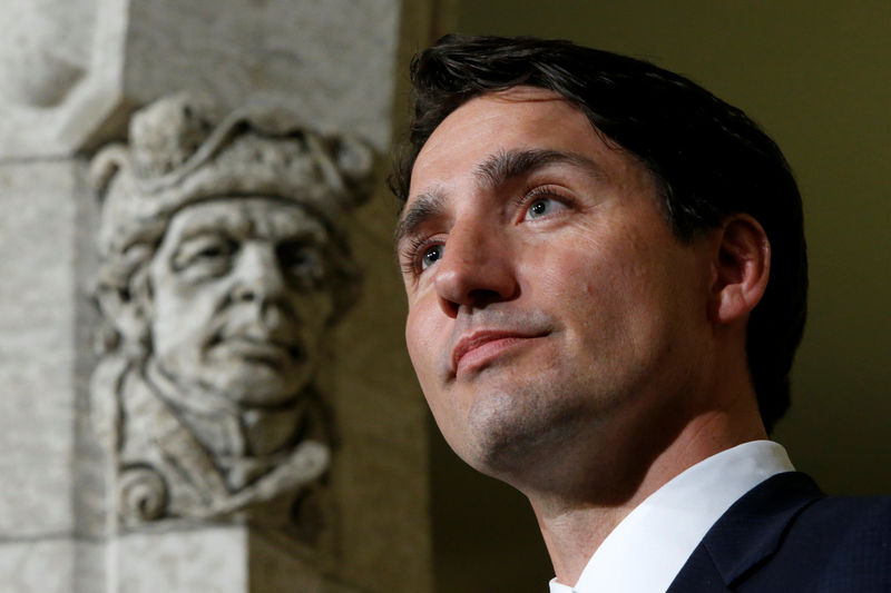 &copy; Reuters.  UPDATE 5-Canada has 'very special status,' not a NAFTA target -Trump adviser