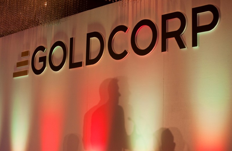 &copy; Reuters.  Slim's Minera Frisco, Goldcorp agree tie-up in Mexico