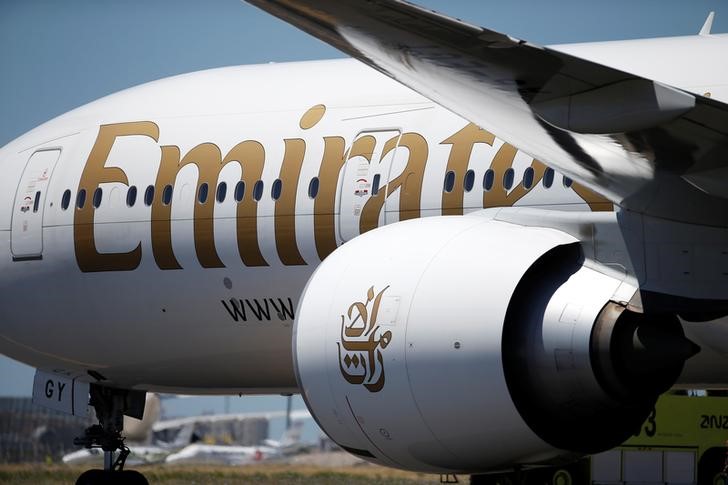 &copy; Reuters.  Emirates&#39; Clark says needs better engine reliability before it will take new planes
