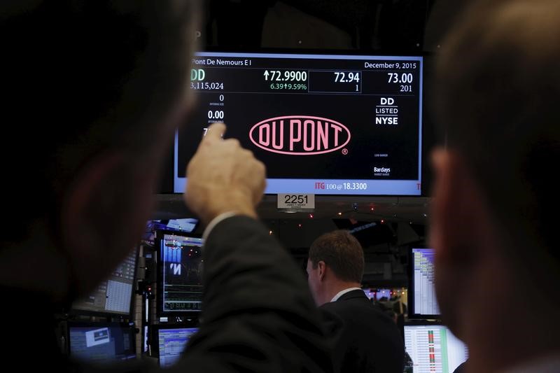 DuPont to sell majority stake in $1.8 billion Delrin resins unit