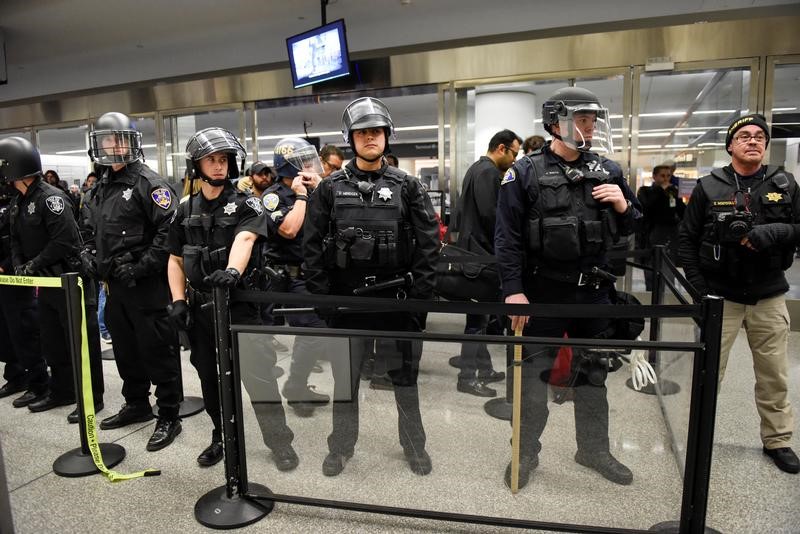 &copy; Reuters.  Alfândega dos EUA libera embarque de cidadãos com visto após decisão de juiz de Seattle