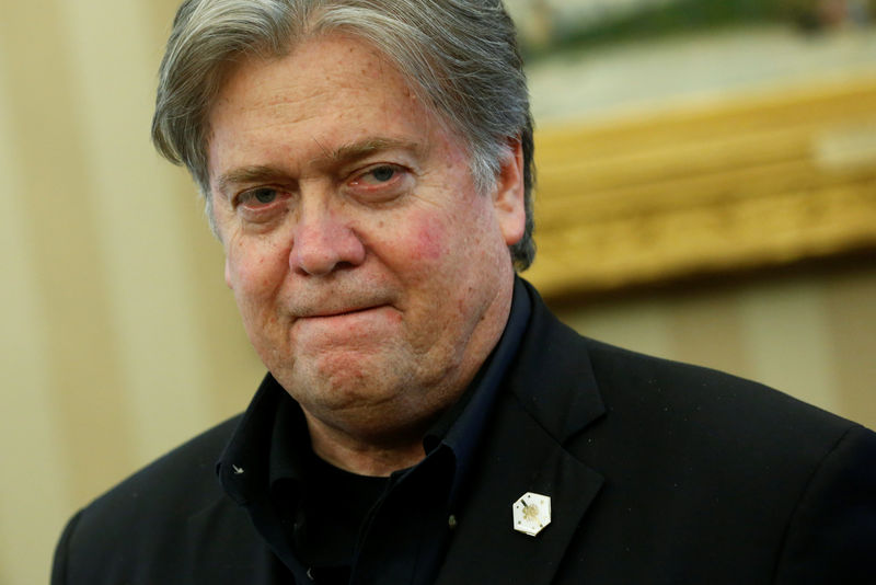 &copy; Reuters.  Ex-assessor de Trump na Casa Branca Steve Bannon declara apoio formal a Bolsonaro