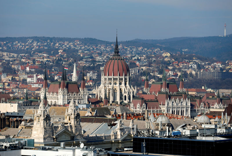 Macaristan Merkez Bankası, faiz oranını beklentilerin üzerinde artırdı