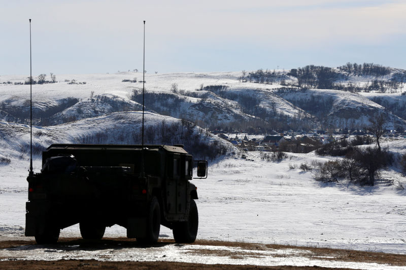 &copy; Reuters.  BRIEF-Enbridge says Dakota Access pipeline could be in service in Q2 2017