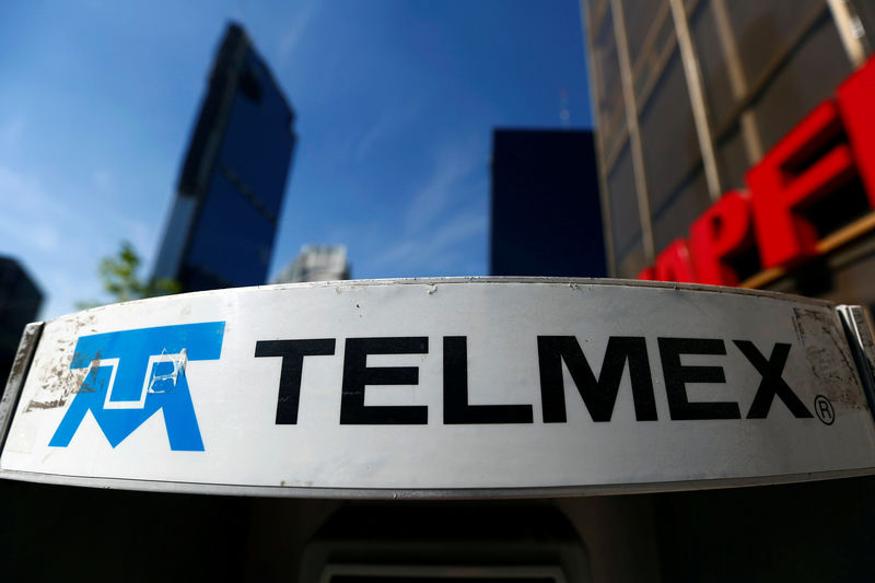 &copy; Reuters.  Telmex inaugura Centro Comando, Control en Ceda CdMx