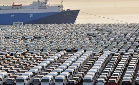 China Posts Record Trade Surplus in 2021 on Soaring Exports -