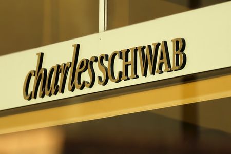 Charles Schwab EPS edges past estimates, revenue up sequentially but dips YoY