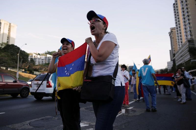 High-profile activists slam U.S., Canadian sanctions on Venezuela