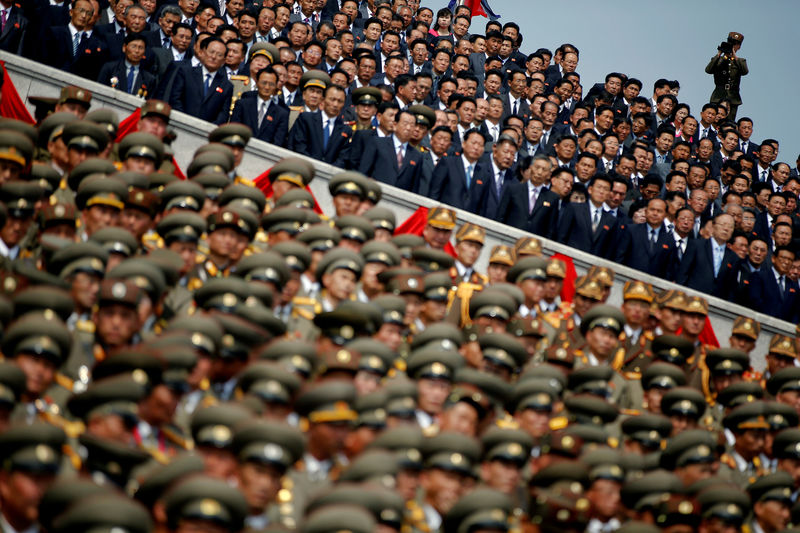 &copy; Reuters.  북한, 평창 올림픽 하루 전 대대적 군 창건일 행사 예고