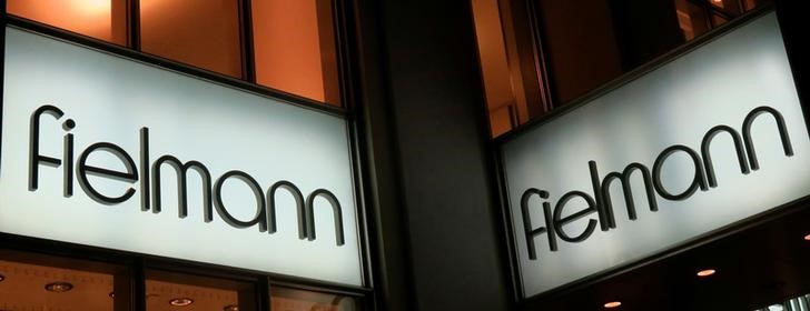 &copy; Reuters.  FIRMEN-BLICK-Fielmann erhöht nach Gewinnanstieg Dividende