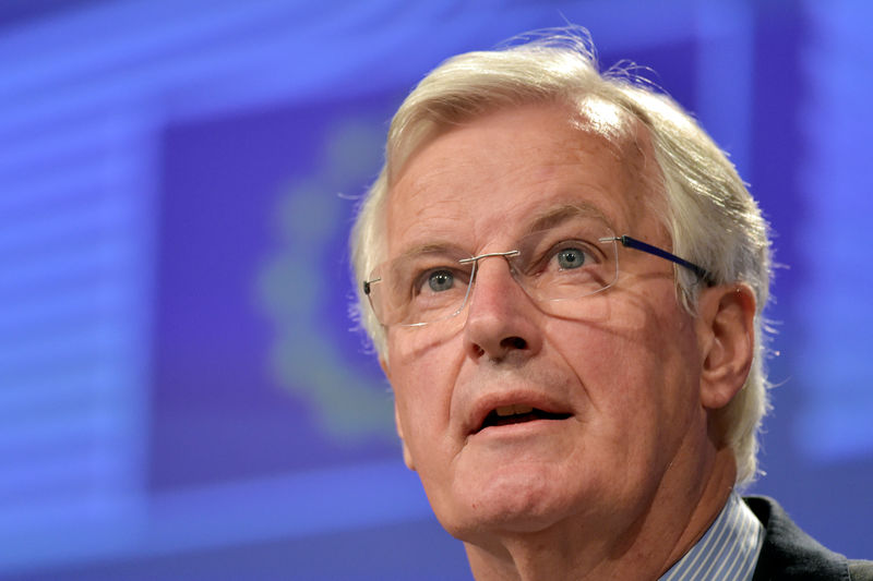 Vuelve a subir la libra; Barnier aviva las esperanzas de un acuerdo de Brexit