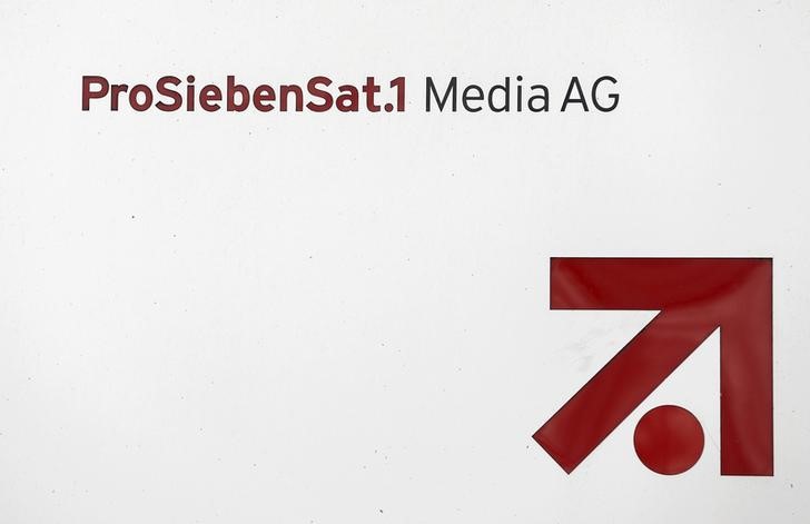 © Reuters. File photo shows the logo of Germany's biggest commercial broadcaster ProSiebenSat.1 Media AG in Unterfoehring