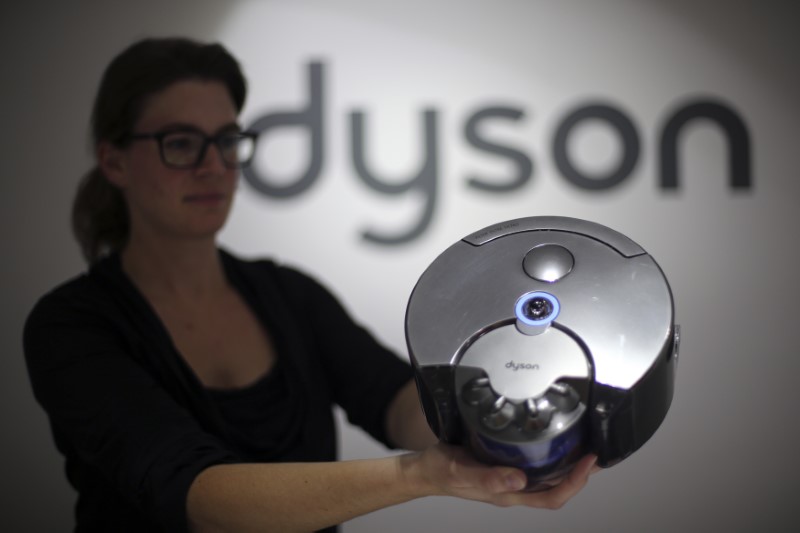 &copy; Reuters.  EU court adviser finds against Dyson in vacuum cleaner dispute