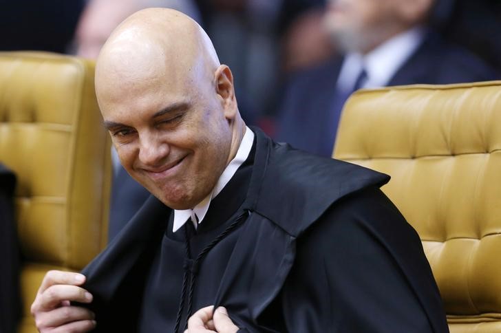 Alexandre de Moraes rejeita suspender posse de deputados bolsonaristas