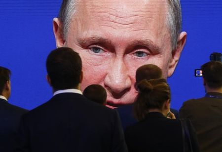 عاجل: بوتين يوجه ضربة جديدة للدولار ودعم الروبل