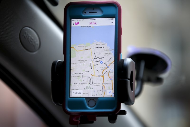 Taxi-using company Lyft slams the brakes on US hiring as recession fears mount