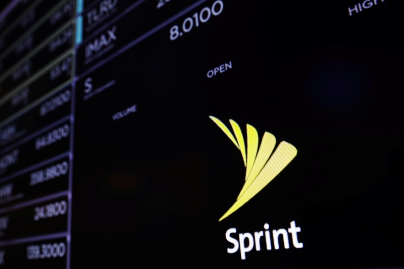 &copy; Reuters.  AKTIEN IM FOKUS: Fusionshoffnungen treiben Sprint und T-Mobile US an