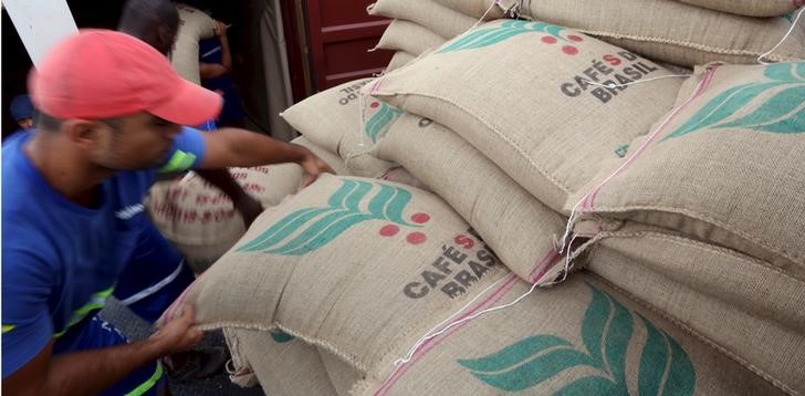 I prezzi globali del caffè sono destinati a cambiare nel 2024 a causa di cambiamenti nell'offerta