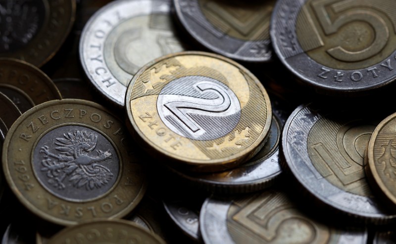 Rekordowo słaby złoty: USD/PLN po raz pierwszy po 4,86 zł