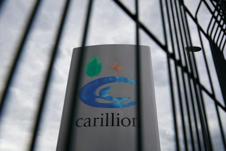&copy; Reuters.  UPDATE 1-Debt-laden Carillion secures deal to sell part of UK healthcare unit