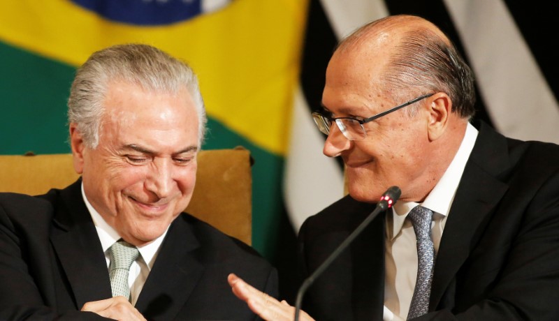 &copy; Reuters.  Alckmin e Meirelles podem se unir na disputa pelo Planalto, diz jornal