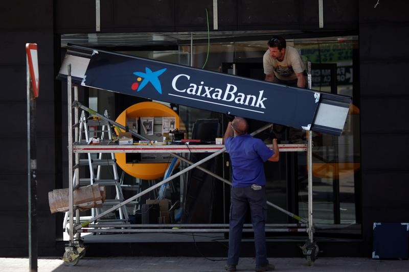 &copy; Reuters.  CaixaBank empezará mañana a cambiar la marca Bankia de edificios emblemáticos