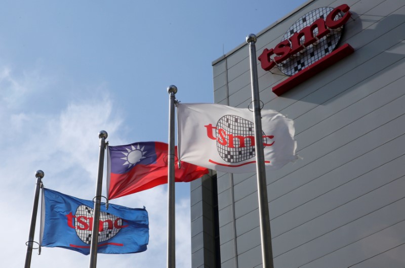Tensões entre Taiwan, EUA e China representam desafios 'sérios' para indústria de chips, diz TSMC
