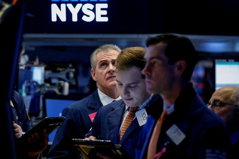 Wall Street cierra otro mes para el olvido, con el S&P en mercado bajista