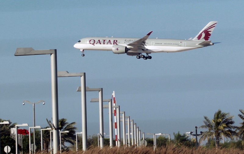 &copy; Reuters.  Qatar Airways in talks to buy 49% RwandAir stake, interested in increasing LATAM investment