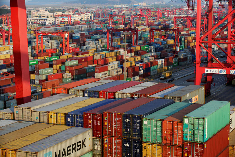 ROUNDUP 2: Warnstreik legt Containerumschlag im Hamburger Hafen weitgehend lahm
