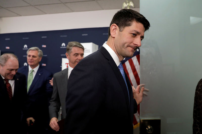 &copy; Reuters.  U.S. Congress to seek new tax incentives for Puerto Rico rebuilding