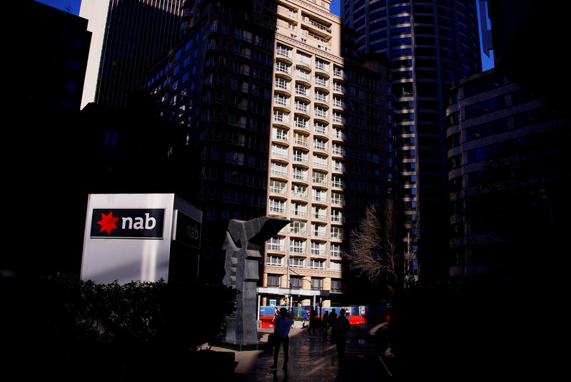 &copy; Reuters.  UPDATE 1-National Australia Bank's capital notes offer raised to $1.29 bln