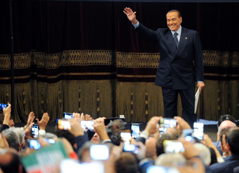 &copy; Reuters.  Fisco, Berlusconi: flat tax sotto 20% a regime, si parte da 23%