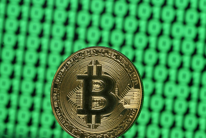 Subidón cripto: El primer ETF de futuros de Bitcoin debuta mañana