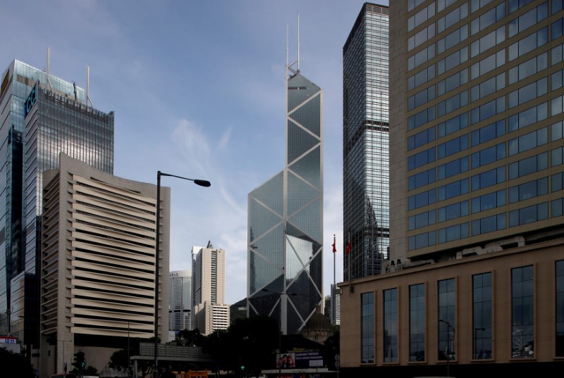 &copy; Reuters.  港股科技指数跌超3% 香港本地股逆势走强