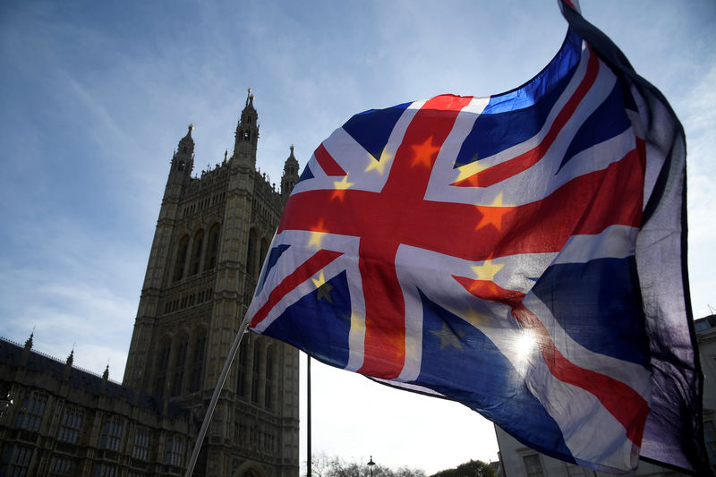 &copy; Reuters.  Manifestantes pró-UE pedem em Londres referendo sobre acordo do Brexit