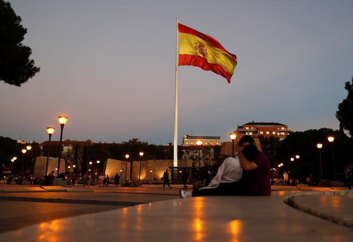 España coloca 2.420 millones en letras a un interés aún más negativo