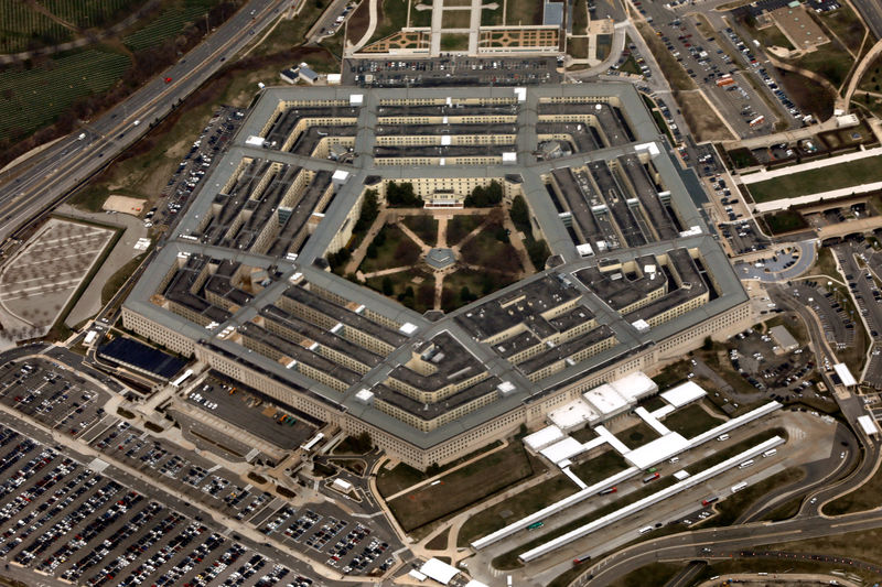 &copy; Reuters.  &#39;Pentagon wil minder F-35-straaljagers&#39;