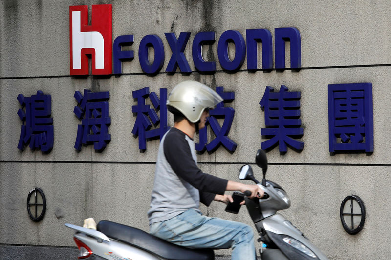 Foxconn pede indicações aos trabalhadores para reorganizar equipes na China