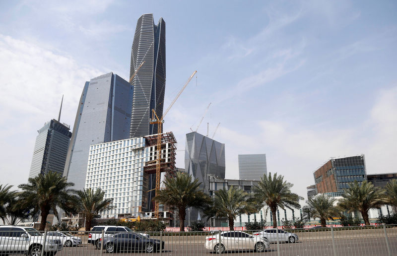 صندوق الاستثمارات العامة السعودي يوقع اتفاقية لتأمين قرض يصل إلى 5 مليارات دولار