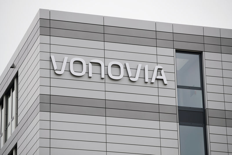 &copy; Reuters.  FIRMEN-BLICK-Vonovia sichert sich 95 Prozent an schwedischer Hembla 