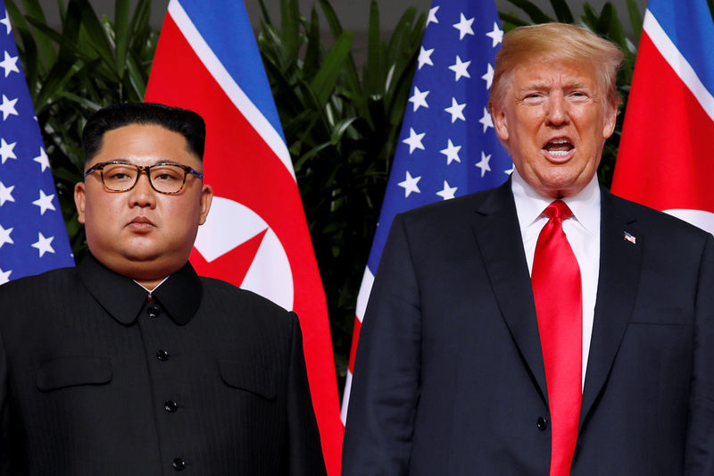 &copy; Reuters.  Trump-Kim: nessun accordo su sanzioni e denuclearizzazione Corea del Nord