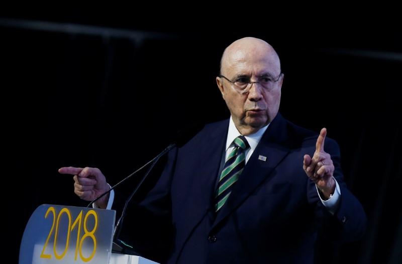 &copy; Reuters.  Meirelles e Febraban assinam carta que pede votação da PEC do BC