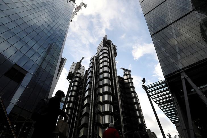 &copy; Reuters.  Hiscox shares hit record peak on higher first half profits