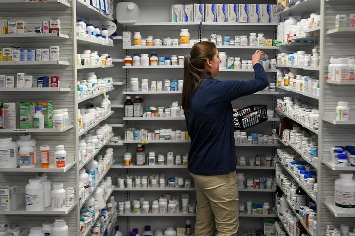 Adamis shares slump as FDA declines to approve opioid overdose treatment