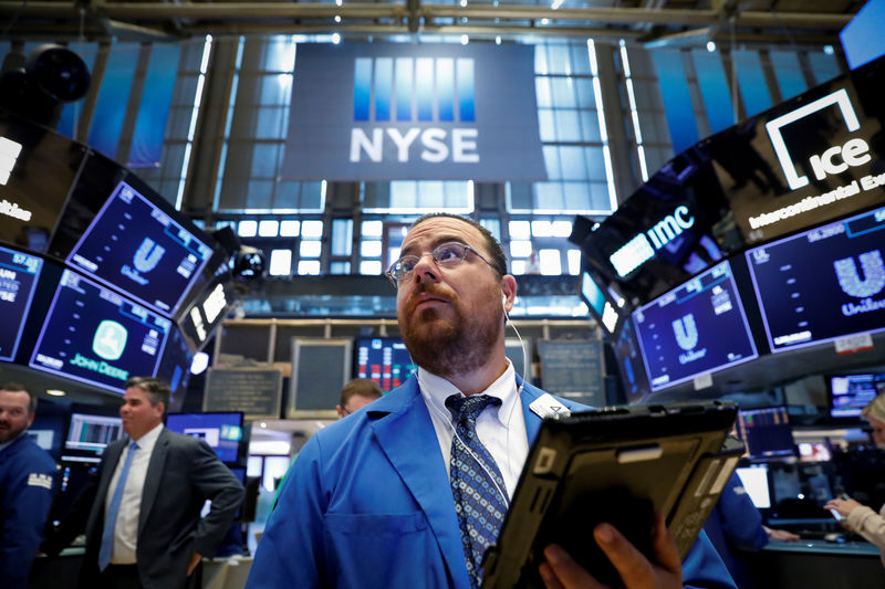 Stocks - Wall Street Seen Higher; Apple Tops Earnings Deluge