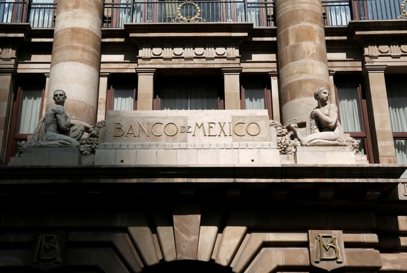 Sin cambios: Banxico mantiene tasas de interés en 4%